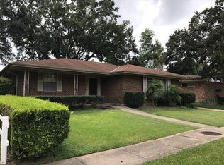 6400 Ithaca St, Metairie, LA 70003