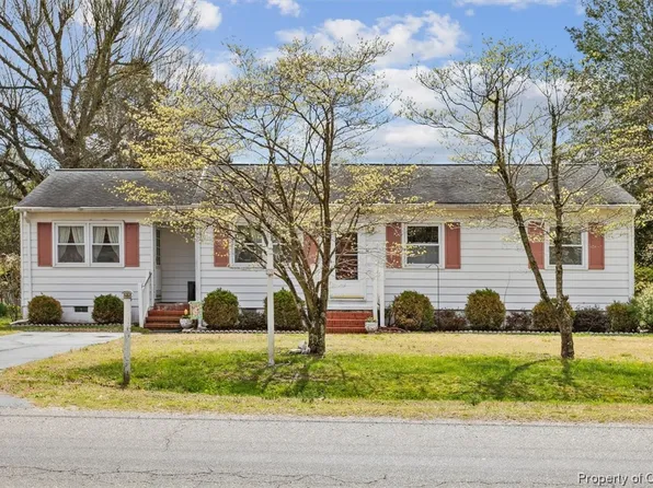 3248 Providence Rd, Hayes, VA 23072