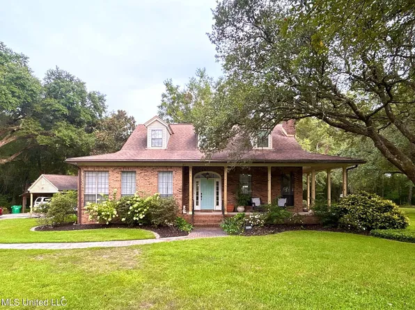 8814 Daisy Vestry Rd, Biloxi, MS 39532