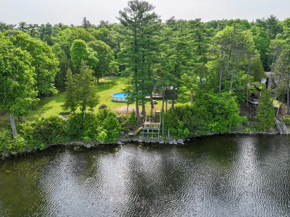 140 Cedar Ln, Willsboro, NY 12996