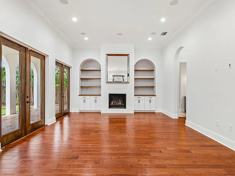 3917 W Barcelona St — Photo 24