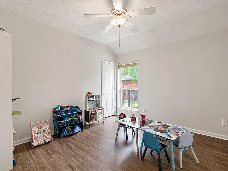 12406 Drake Prairie Ln — Photo 17
