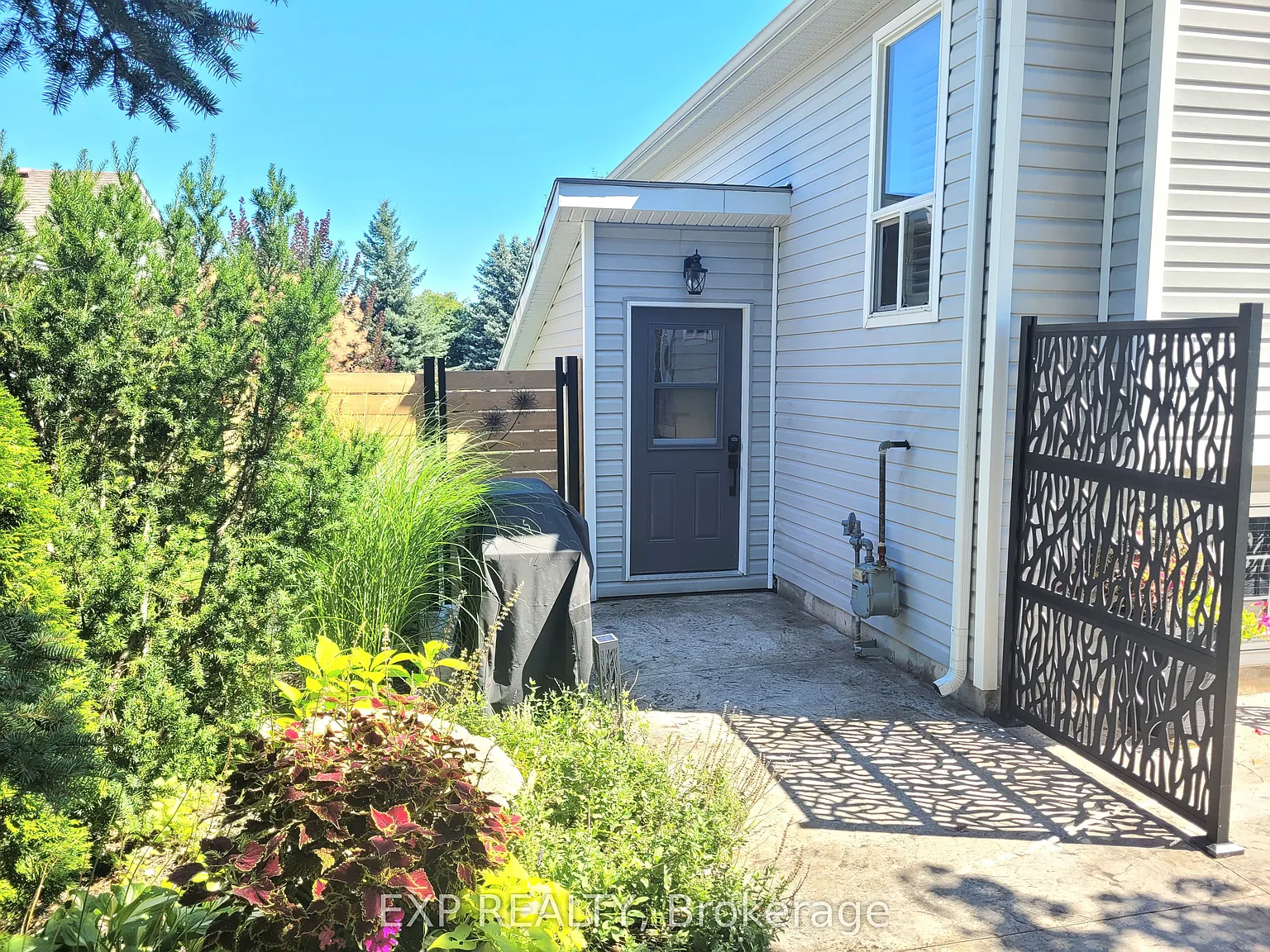 2 bed, $2,700 — Photo 2
