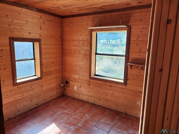 3rd image of 375 Hop Canyon Rd