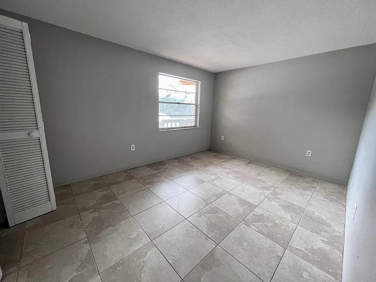 311 Francis Dr #2 — Photo 33