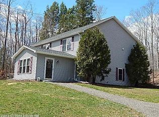 281-B Mudgett Rd, Newburgh, ME 04444