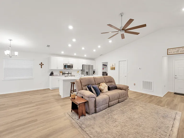 1072 Aruba Ave — Photo 9