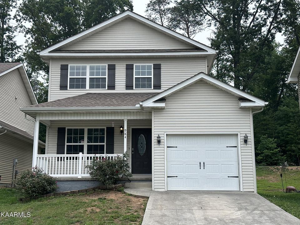 1st image of 984 Norwood Village Ln