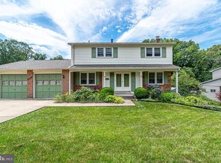 9201 Cutting Horse Ct, Springfield, VA 22153