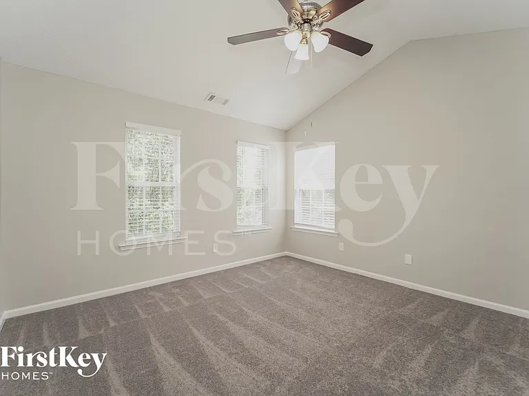 10331 Cannarti Dr — Photo 8