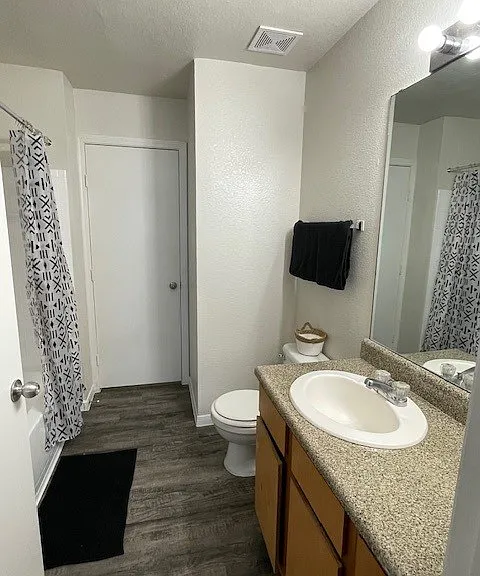Kimberly Pointe Apartments — Photo 7