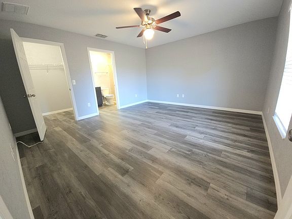 2nd image of 6031 SW 154th Place Rd