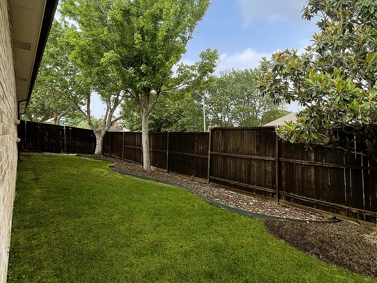 5401 Comanche Wells Dr — Photo 44