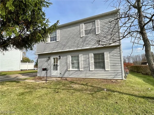 365 Karen Dr, Chardon, OH 44024