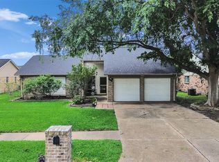 7015 Winding Trace Dr, Houston, TX 77086