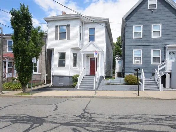 82 Horace St Floor 2, Boston, MA 02128