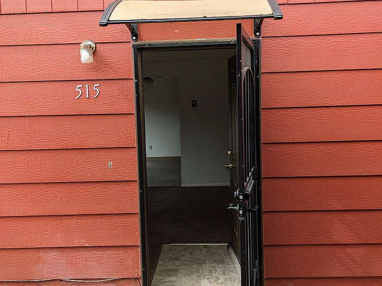 S C St — Photo 1