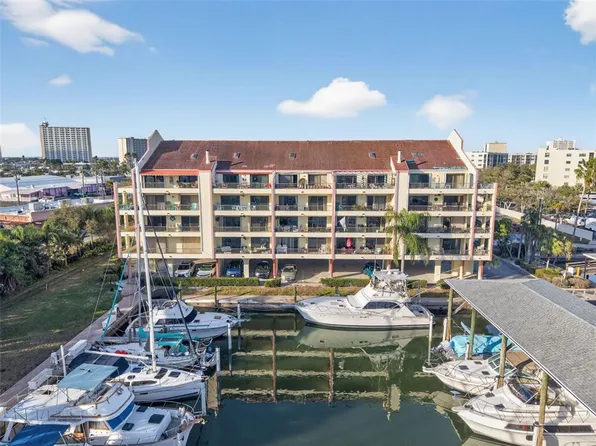 1750 Harbor Pl S APT 303, South Pasadena, FL 33707