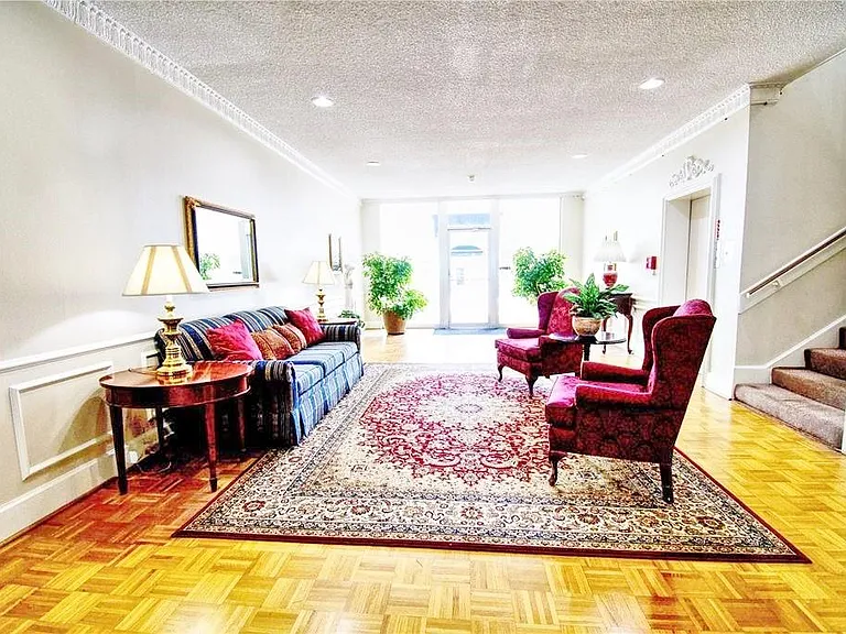 2701 Bellefontaine St #B3 — Photo 12
