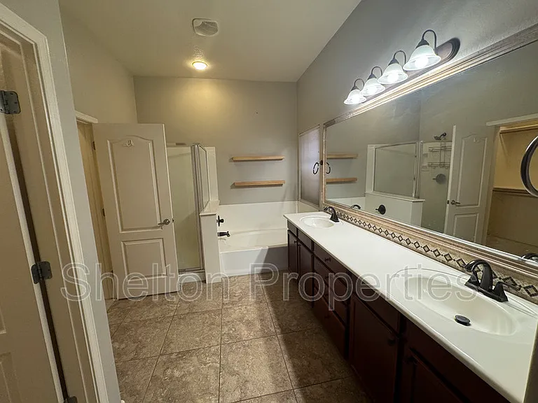 21163 W Sunrise Ln — Photo 8