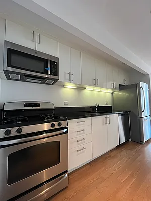 Rented by The Dermot Realty Management Company | media 16