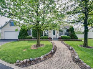 19909 S Hillgate Rd, Mokena, IL 60448