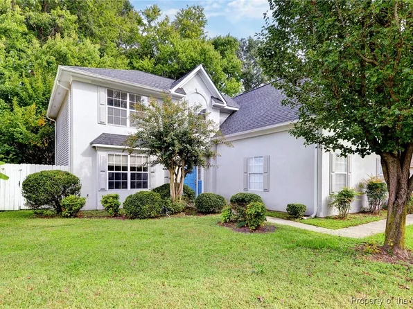 132 Michaels Woods Dr, Hampton, VA 23666