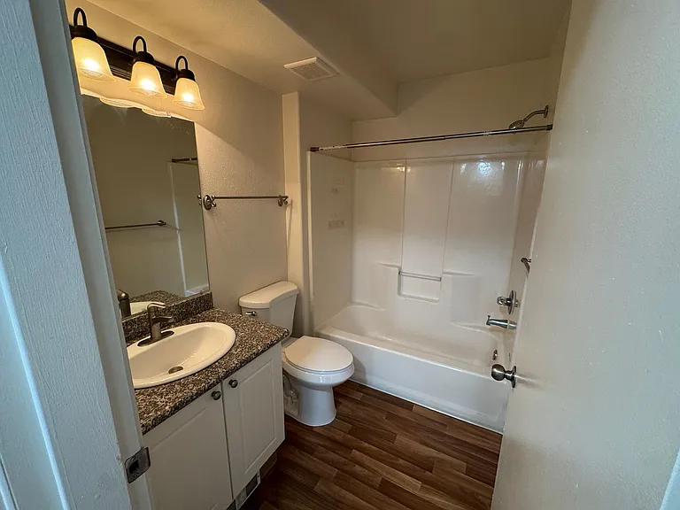 OR Xuan Place 2 — Photo 13
