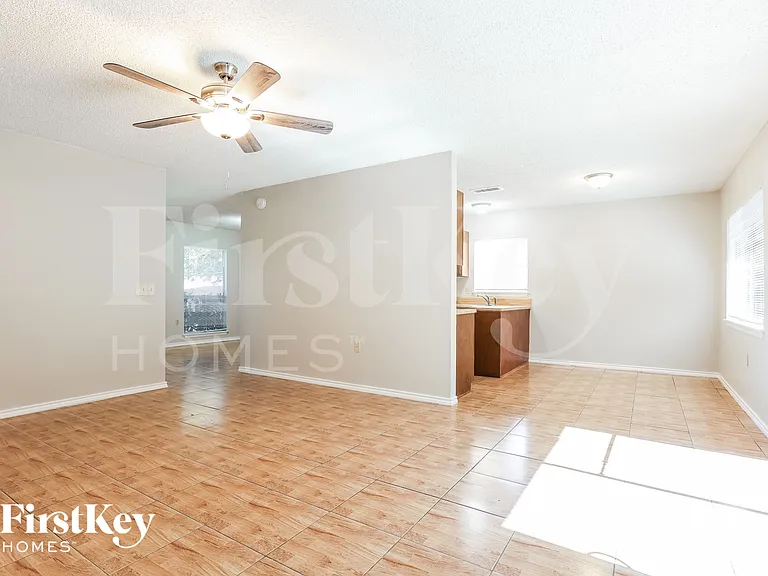 10232 Flatland Trl — Photo 5