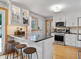 11071 S Diamond Lake Rd, Champlin, MN 55316