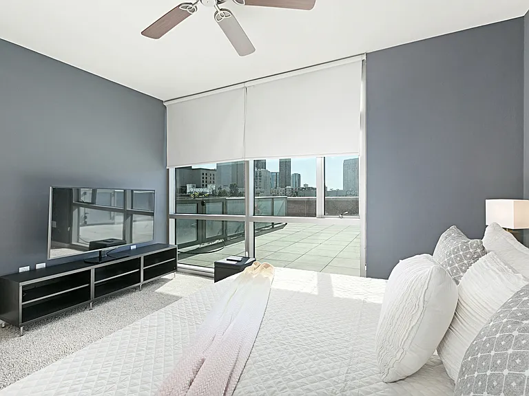 800 The Mark Ln #310 — Photo 4
