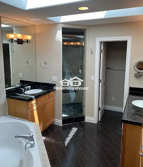 2070 S Pearl St — Photo 7