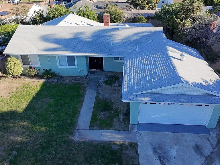 15148 Oro Grande St — Photo 3