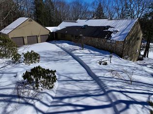 15 Inverness Road, Falmouth, ME 04105