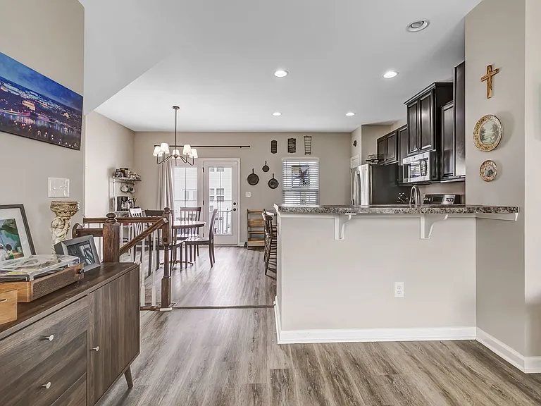358 Spring Hill Pl — Photo 16