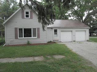 216 N Elm St, Claremont, MN 55924