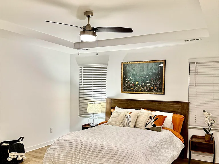 7559 Discovery Point Dr — Photo 10