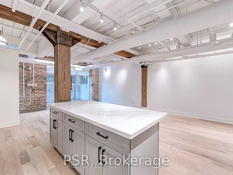 955 Queen St W #117 — Photo 12