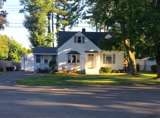 41 Harvey Johnson Dr, Agawam, MA 01001
