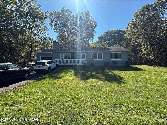 2nd image of 1193 Park Dr