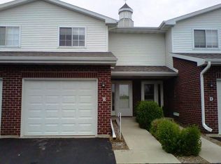 1915 Riverside Dr, Suamico, WI 54313