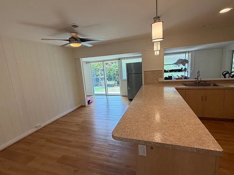 305 Halaki St — Photo 4