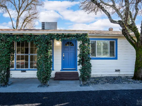 951 Lake Mendocino Drive, Ukiah, CA 95482