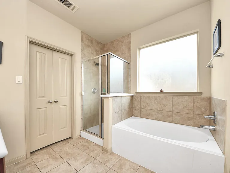 2602 Ash Haven Ln — Photo 17