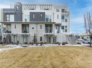 4738 W Daybreak Rim Way, South Jordan, UT 84009