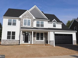 1020 Whitfield Dr #6, Lancaster, PA 17601