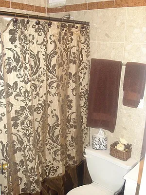 Rented by Peter Ashe | media 5