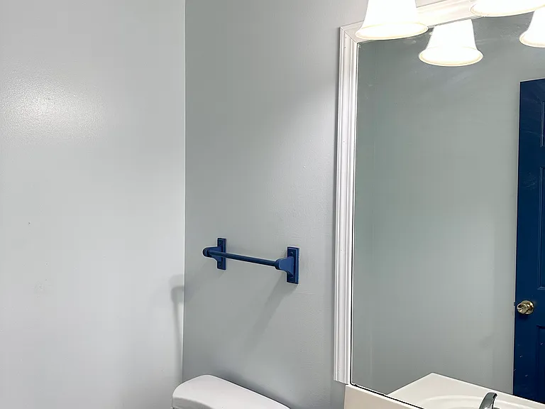 1906 Vladimir Dr — Photo 10