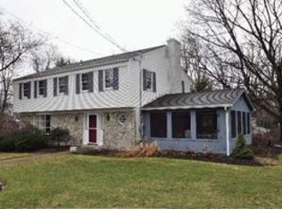 121 Byron Rd, Pittsburgh, PA 15237