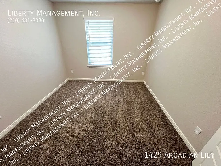 1429 Arcadian Lily — Photo 23